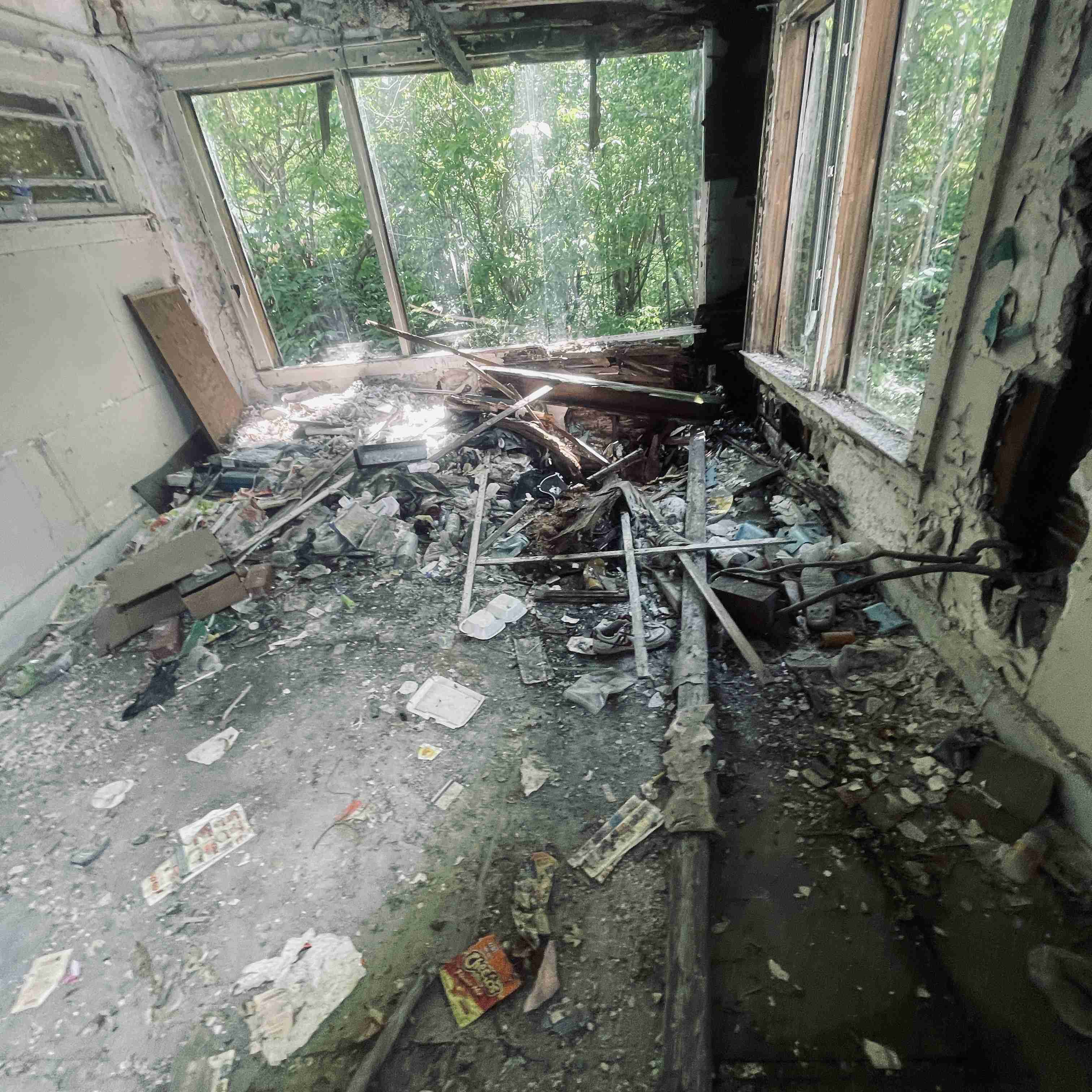 2537 Fullerton (36).jpg